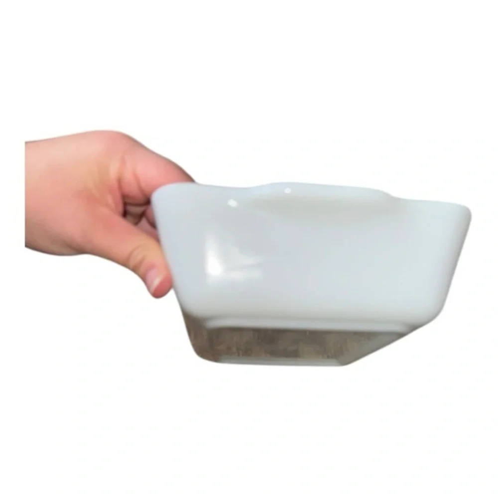 VTG Pyrex‎ Amish Butterprint Refrigerator Dish no lid made in USA